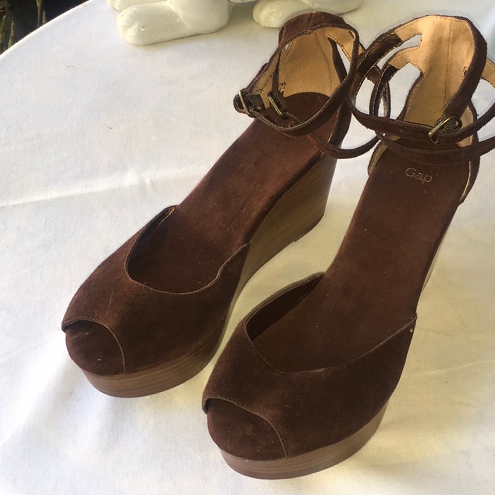 Gap Sandals